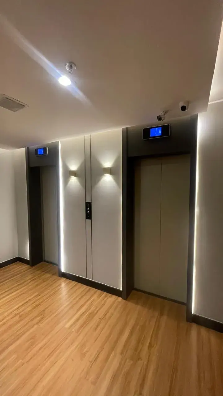Envelopamento de Elevadores
